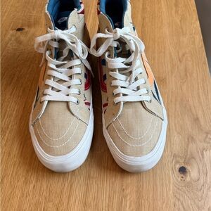 Vans High-Top Sneakers with Colorful Accents men’s size 10 NWOT